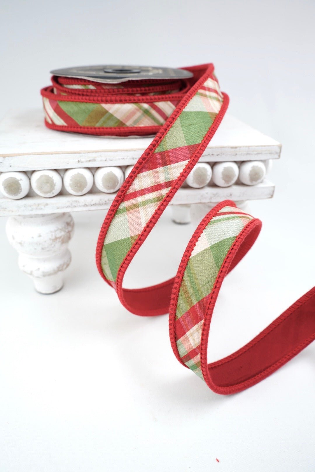 John Mark, Holiday Plaid, Wired Ribbon - 1" - Greenery MarketWired RibbonJME-WN25-095-RED-1