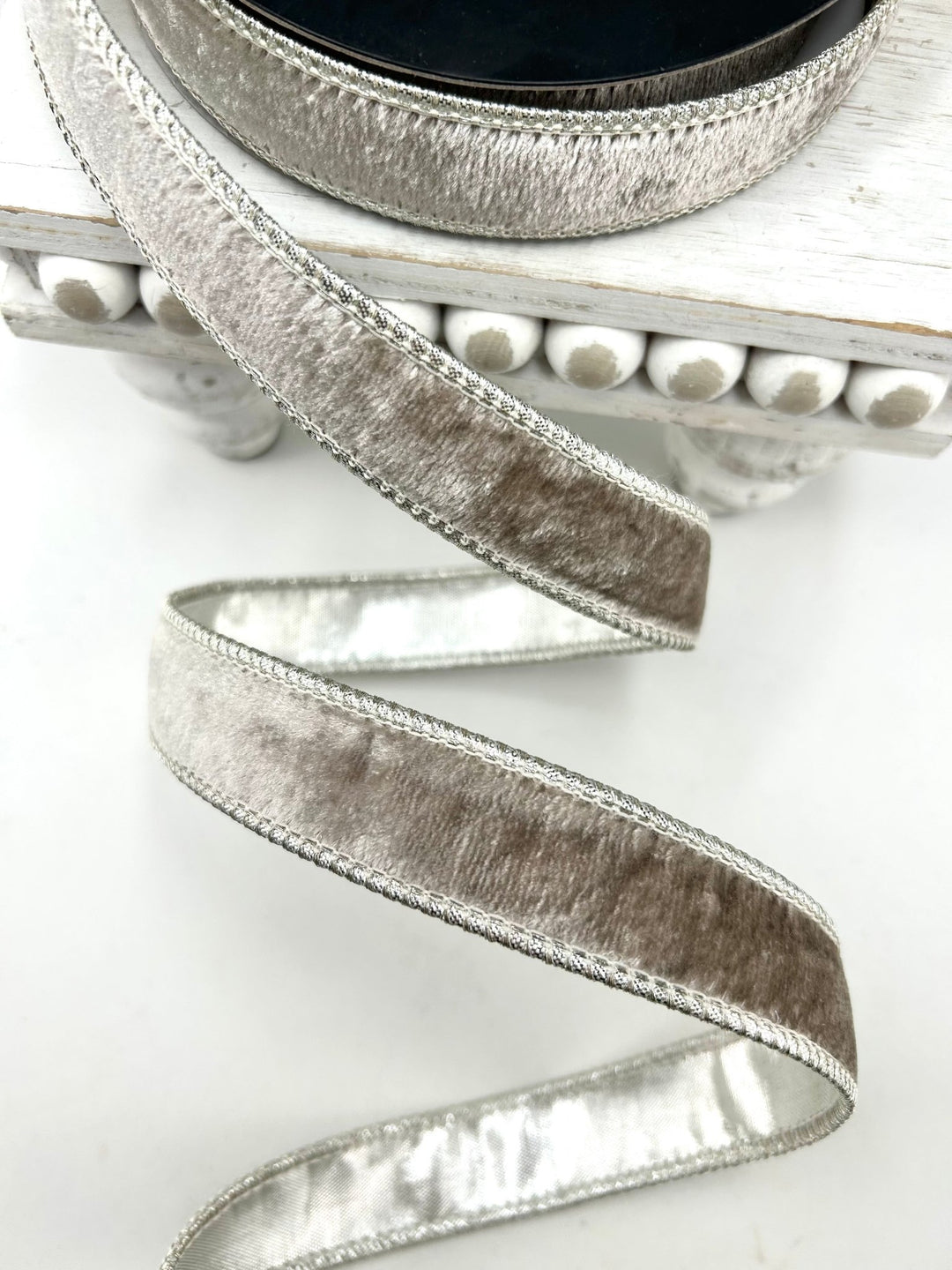 John Mark, Platinum Velvet Metallic Dupion Piping Wired Ribbon - 1" - Greenery MarketWired RibbonJME-WN25-024-PLAT-1
