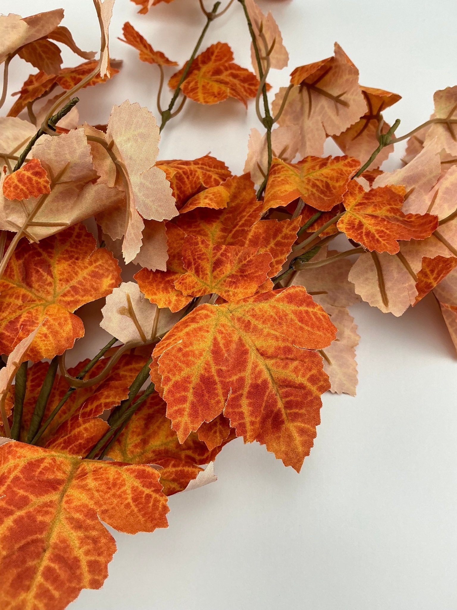 Maple leaves bush - rust - Greenery Market