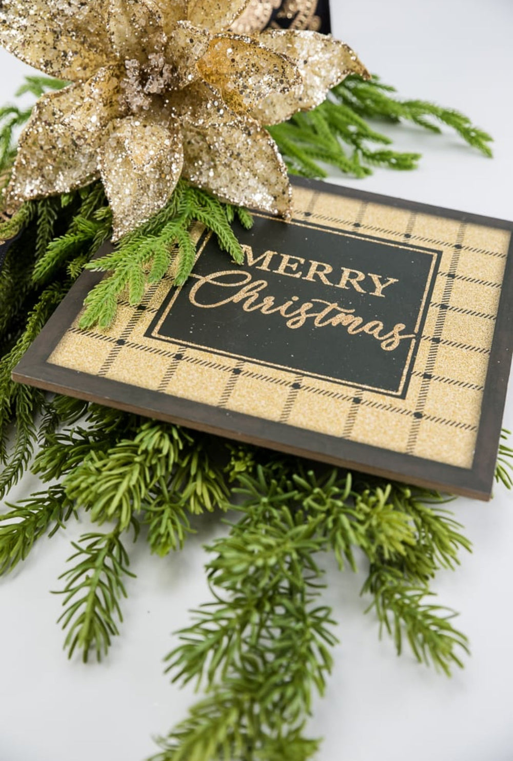 Merry Christmas sign 10” square - Greenery Marketsigns for wreathsAP7875