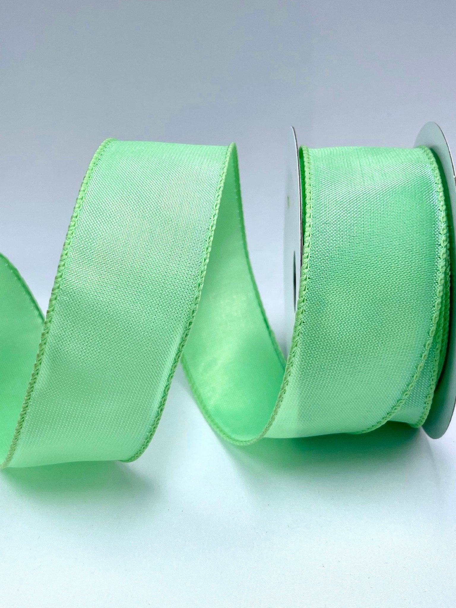 Mint green wired ribbon 1.5” - Greenery Market