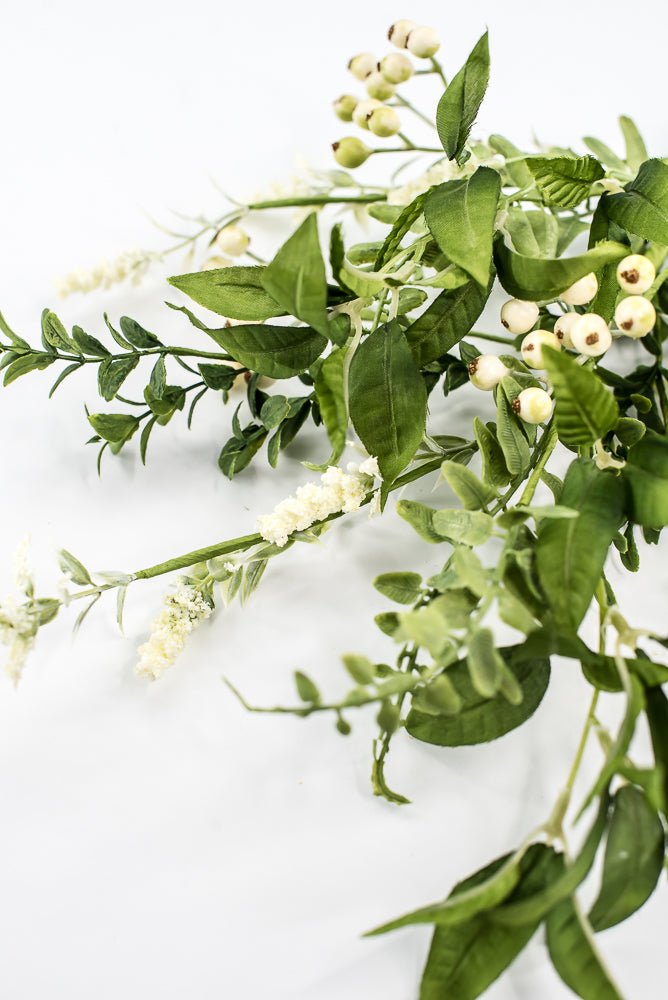 Mixed Greenery and Berries Pick - Greenery Market13614CM