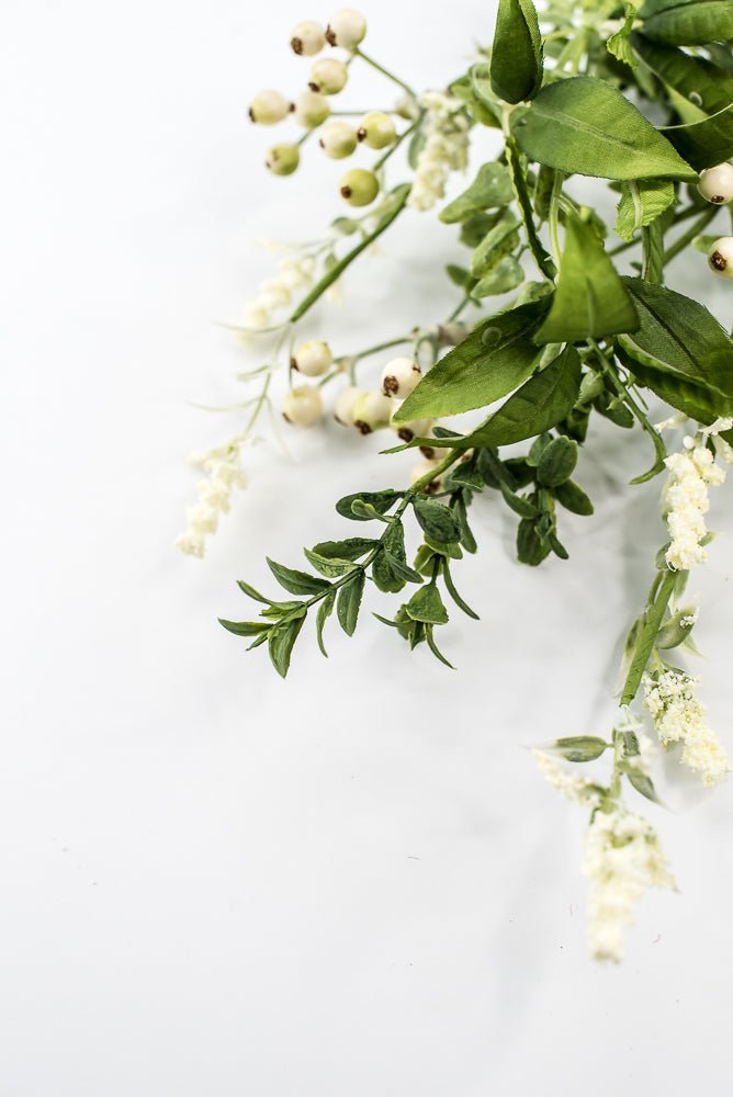 Mixed Greenery and Berries Pick - Greenery Market13614CM