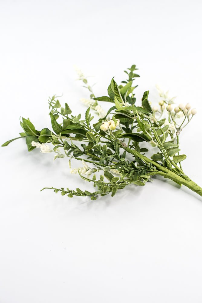 Mixed Greenery and Berries Pick - Greenery Market13614CM