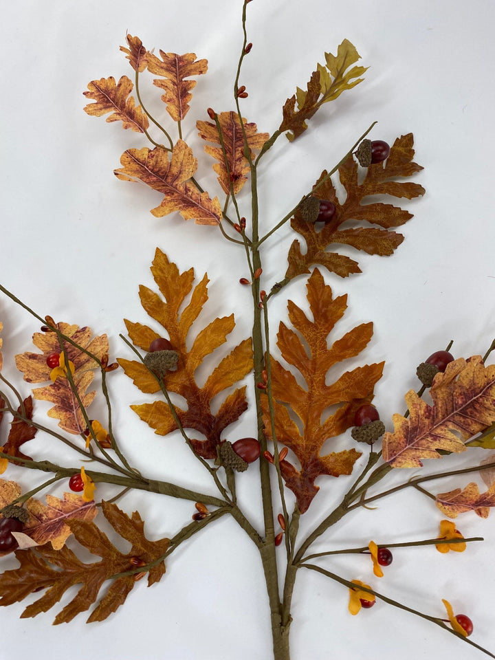 Oak leaves and acorns mixed spray - Greenery Market85312