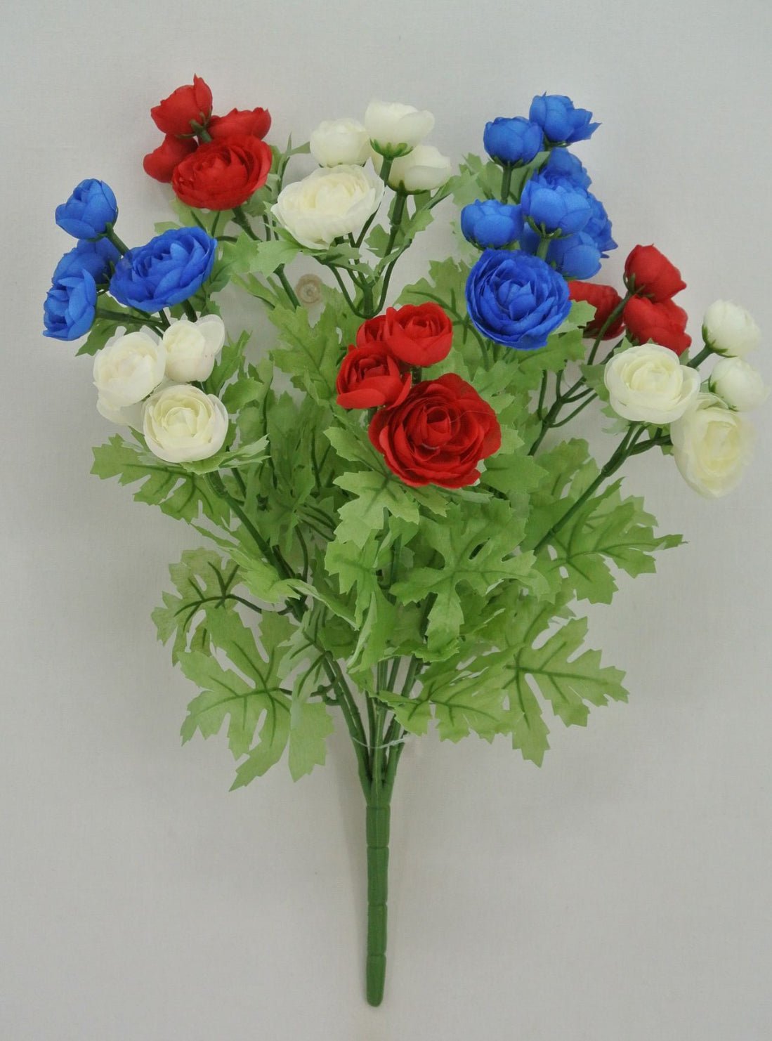 Patriotic mini ranunculus bush 16” - Greenery Market