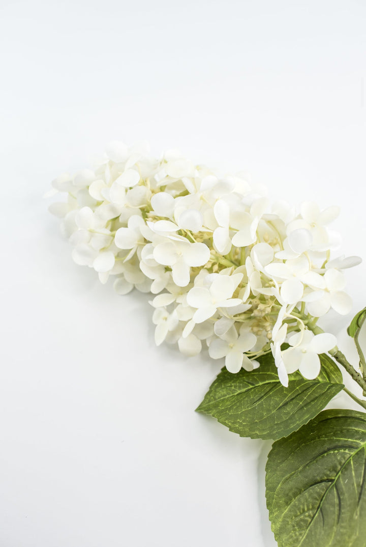 Peegee hydrangea stem - white - real touch - Greenery Market6466 - W