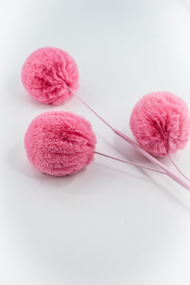 Pink faux fur ball spray - Greenery MarketSeasonal & Holiday Decorations85682pk