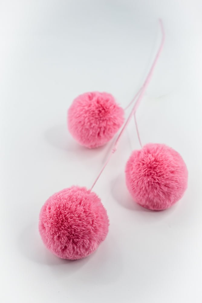 Pink faux fur ball spray - Greenery MarketSeasonal & Holiday Decorations85682pk
