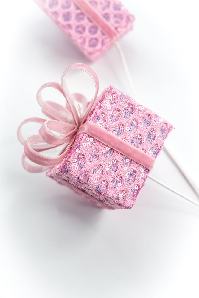 Pink Mesh Gift Box Spray - Greenery Market86351PK