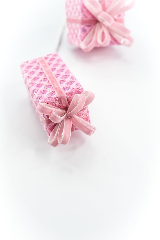 Pink Mesh Gift Box Spray - Greenery Market86351PK