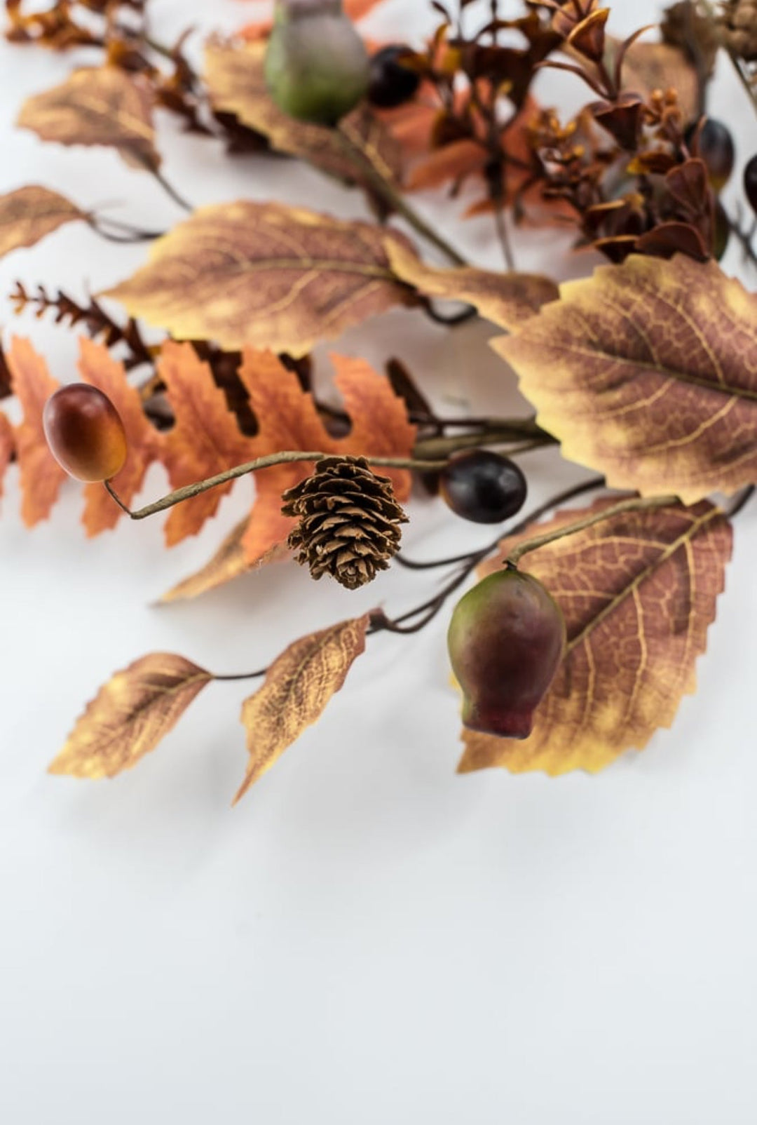 Pod Leaves Berry Spray - Greenery Market57238FA