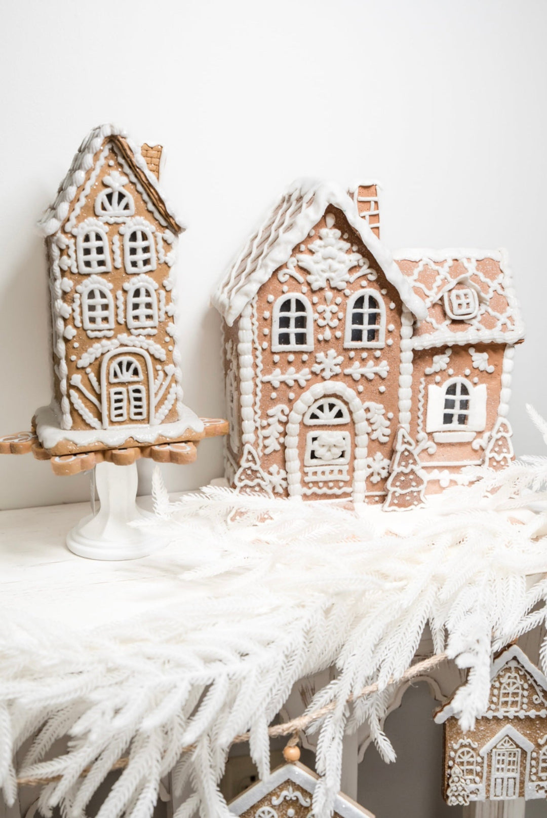 Raz Resin gingerbread cookie pedestal set of 2 - Greenery MarketHome decor4411319