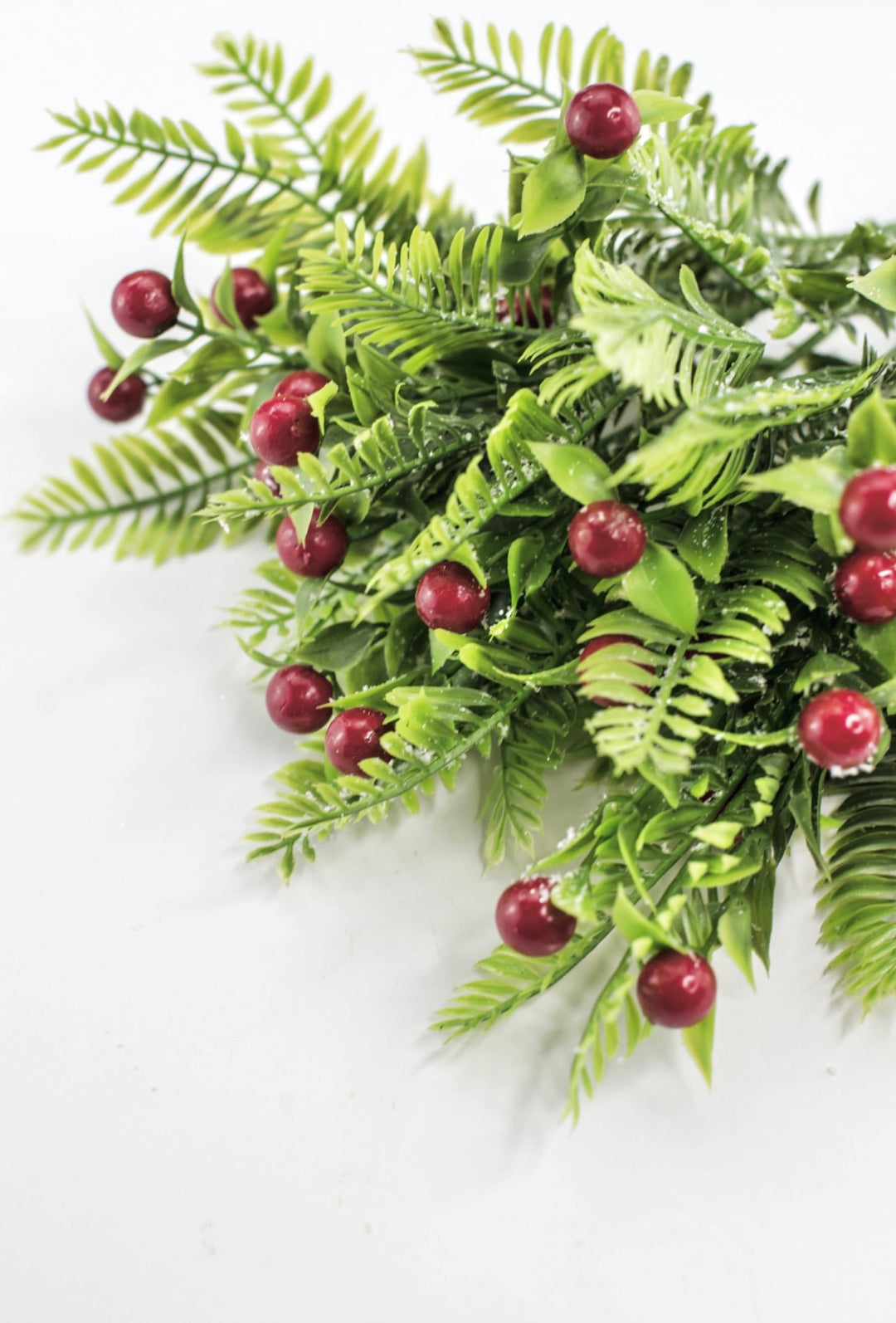 Red Snowed Mixed Leaf & Red - Greenery Market32148-RD