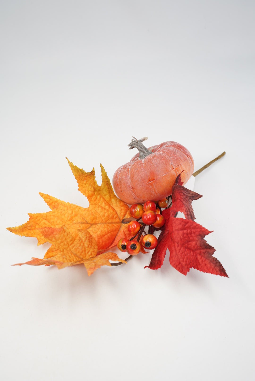 Rust Pumpkin maple leaves pick - Greenery Marketgreenery82239