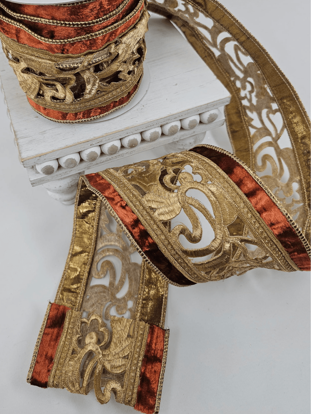 4rt Ribbon Rust Trim On Velvet Cut-Out Ribbon - 4