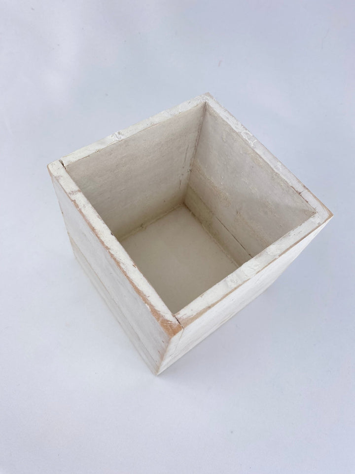Square wooden containers - whitewashed - Greenery Marketwreath base & containers7943WH