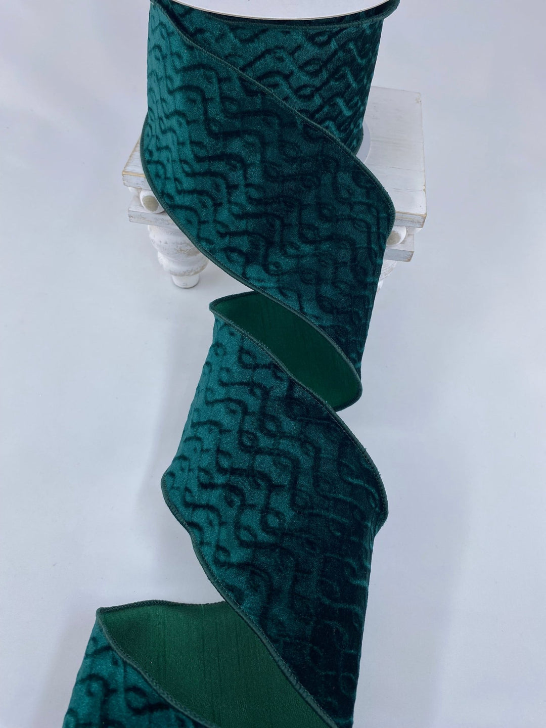 Velvet with dupion back - hunter green - 4” - Greenery Marketwired ribbonMTX67841