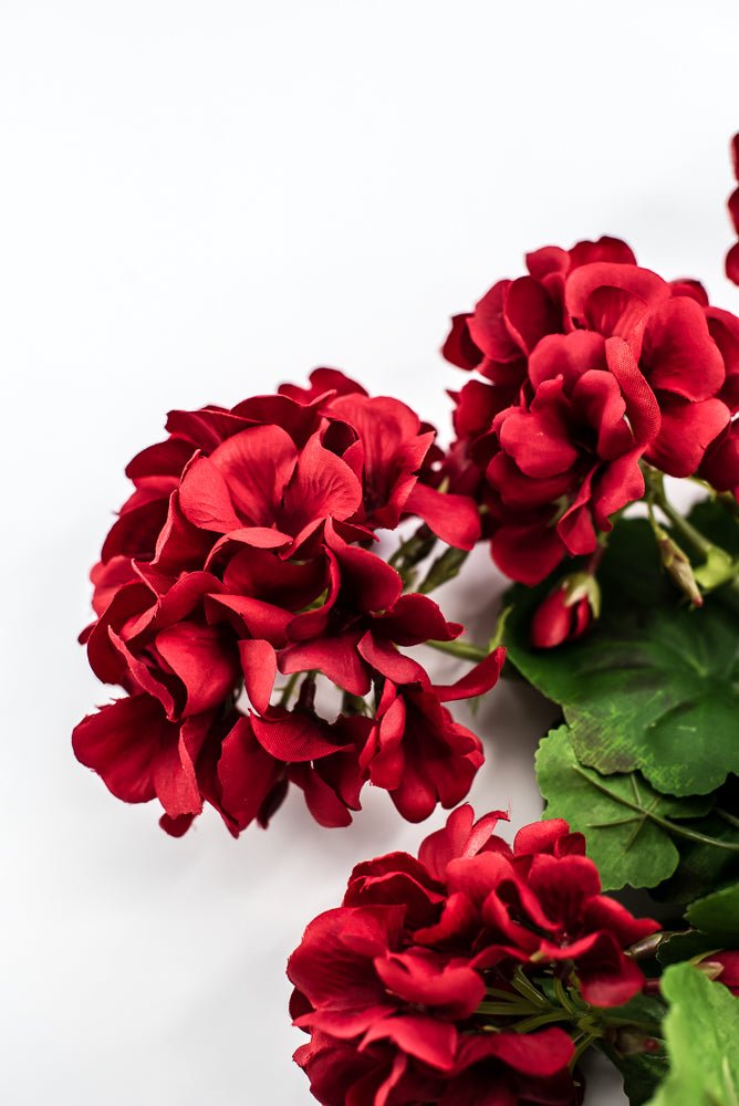 Water resistant, faux geranium bush, red - Greenery MarketFBG533 - RE