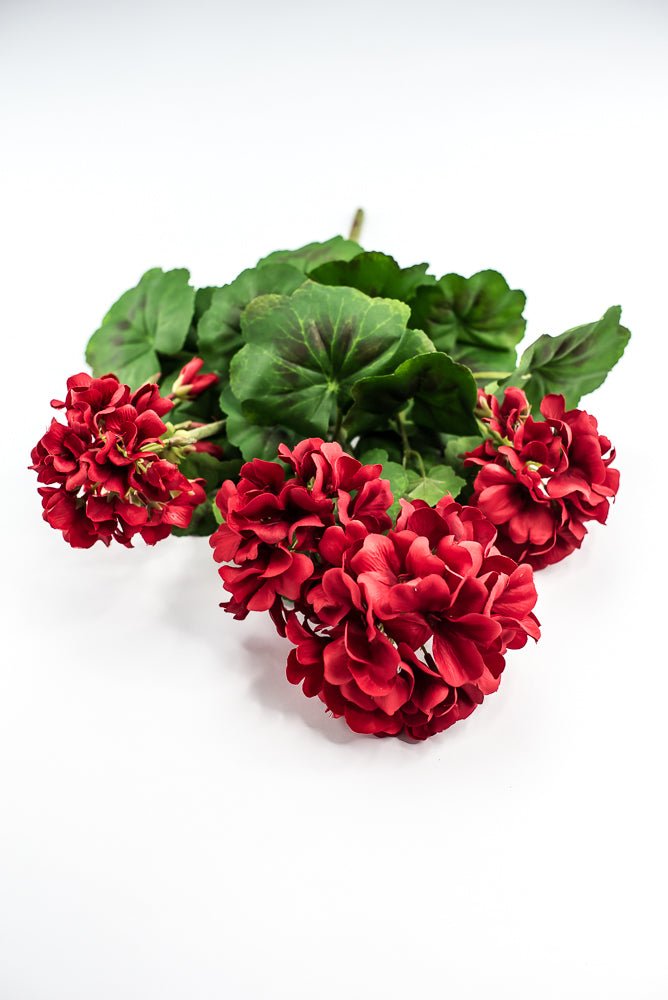 Water resistant, faux geranium bush, red - Greenery MarketFBG533 - RE