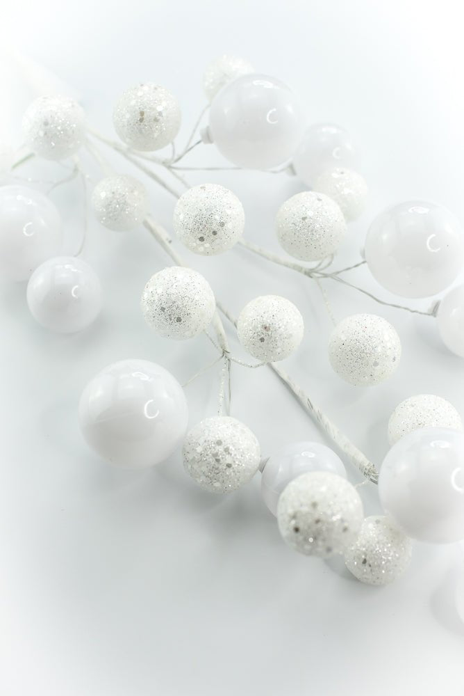 White Ball Spray - Greenery Market86599WT