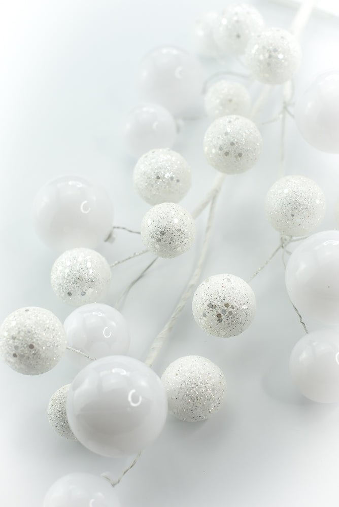 White Ball Spray - Greenery Market86599WT