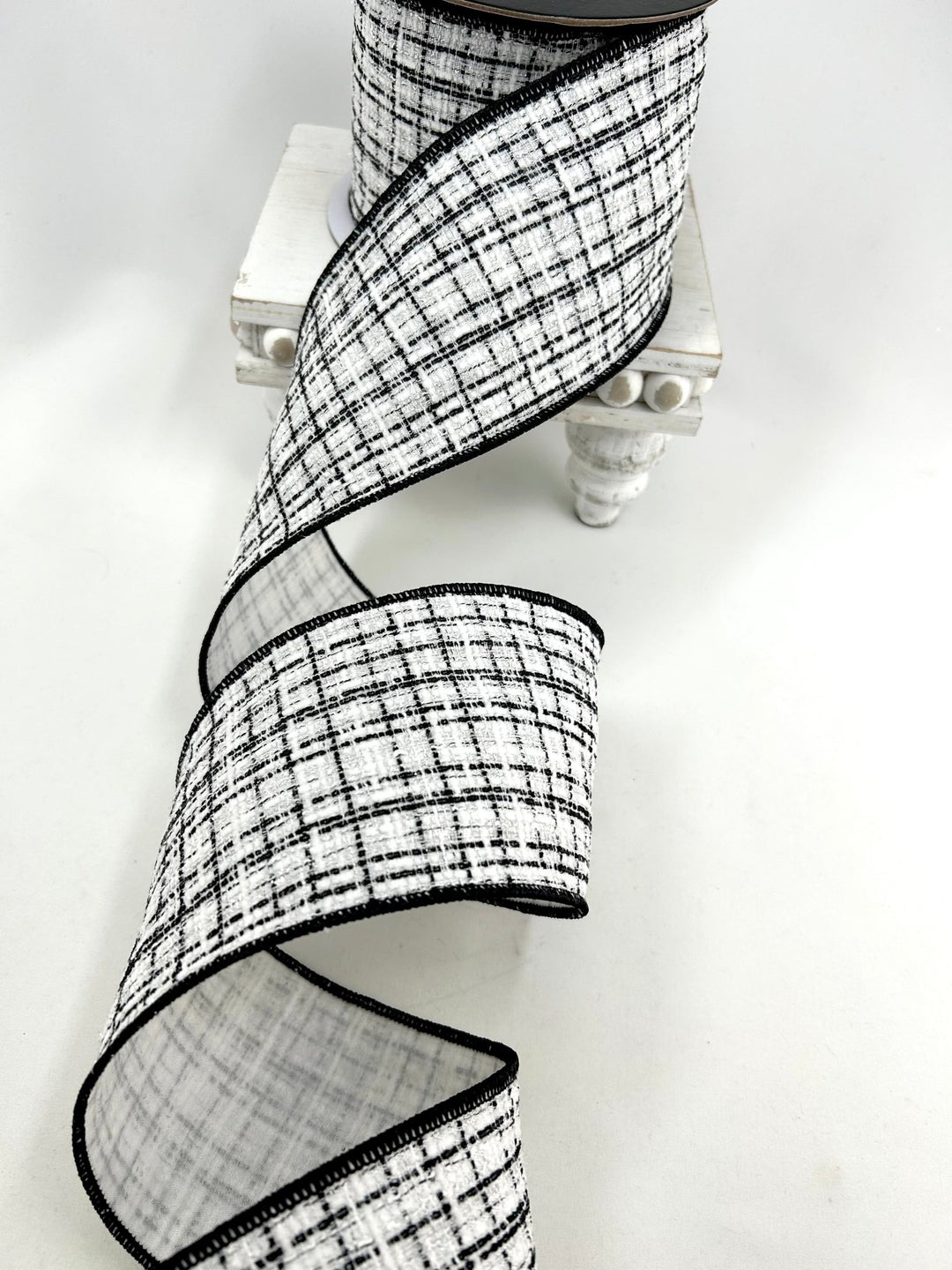 White & Black Wired Tweed Ribbon - 4" - Greenery MarketWired Ribbon215277