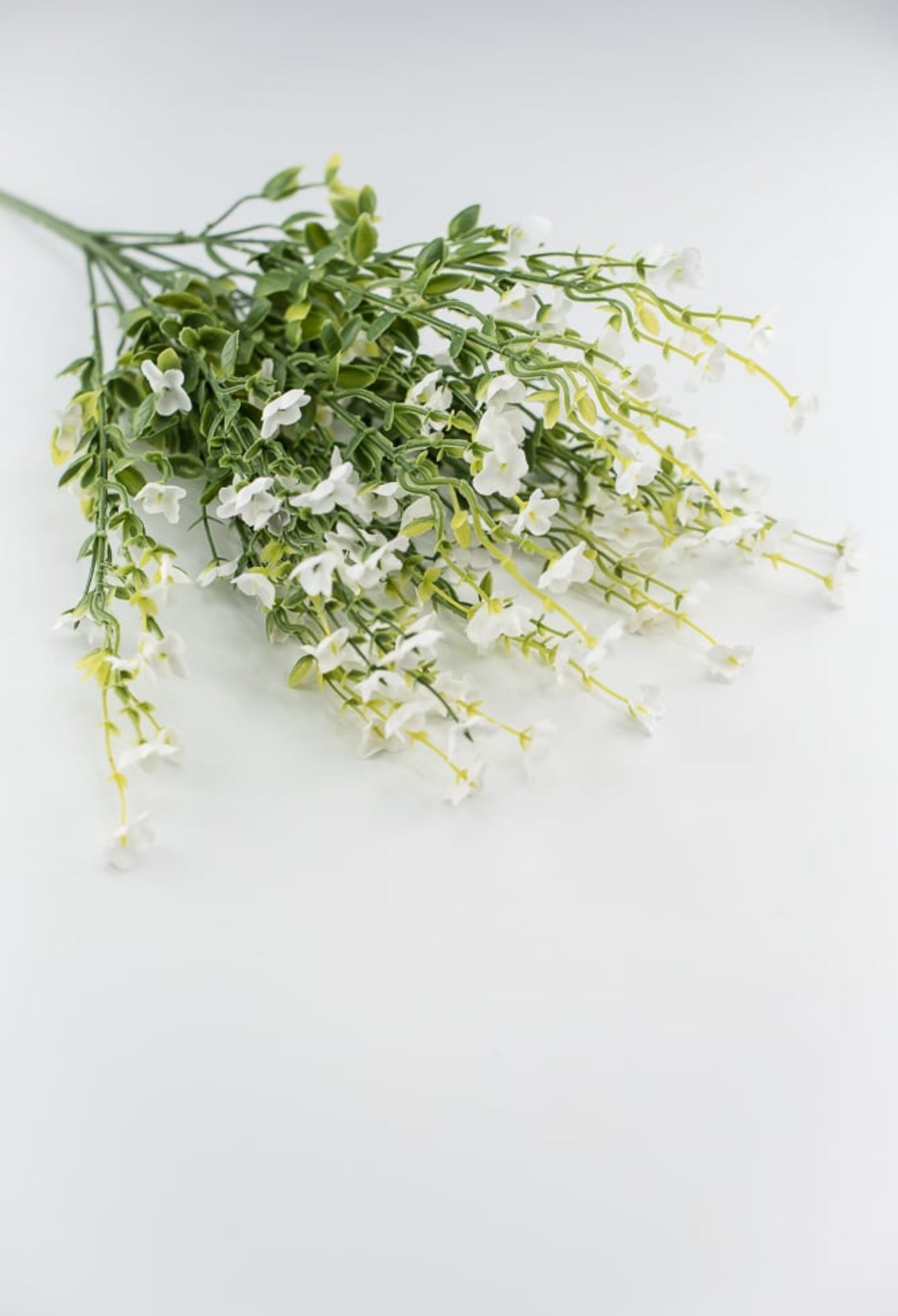 White filler flower and greenery bush - Greenery Marketartificial flowers83416-WT