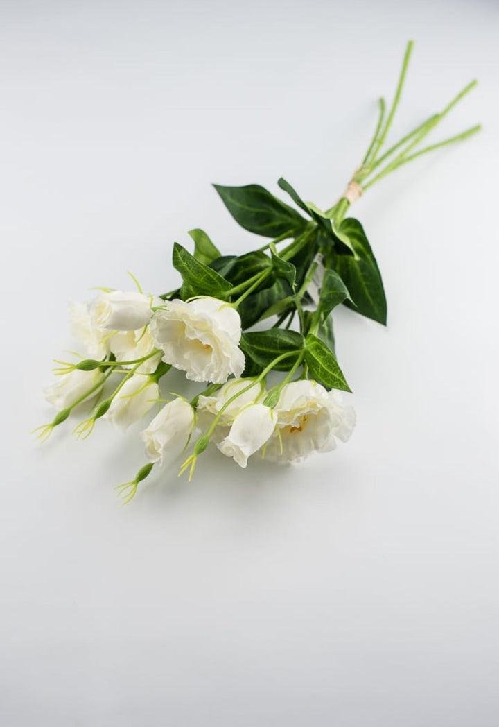 White lisianthus bundle - Greenery Market27042