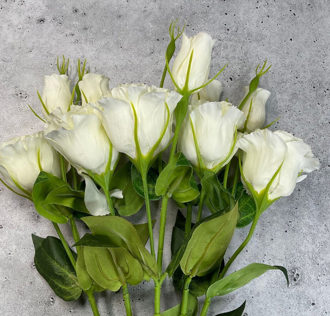 White lisianthus bundle - Greenery Market27042