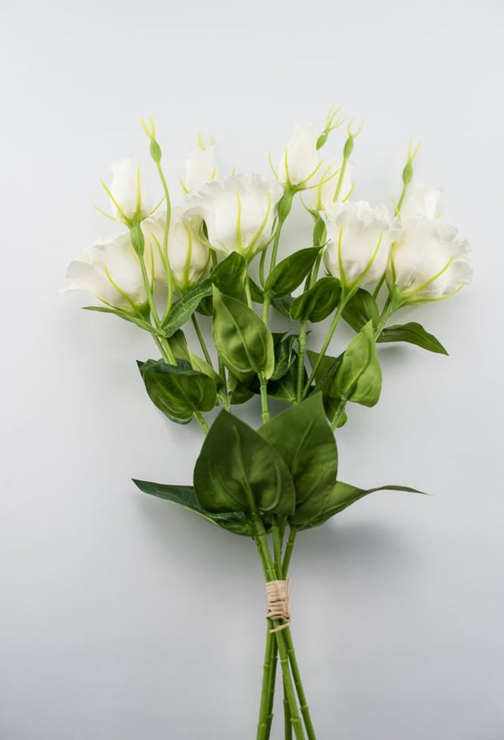 White lisianthus bundle - Greenery Market27042