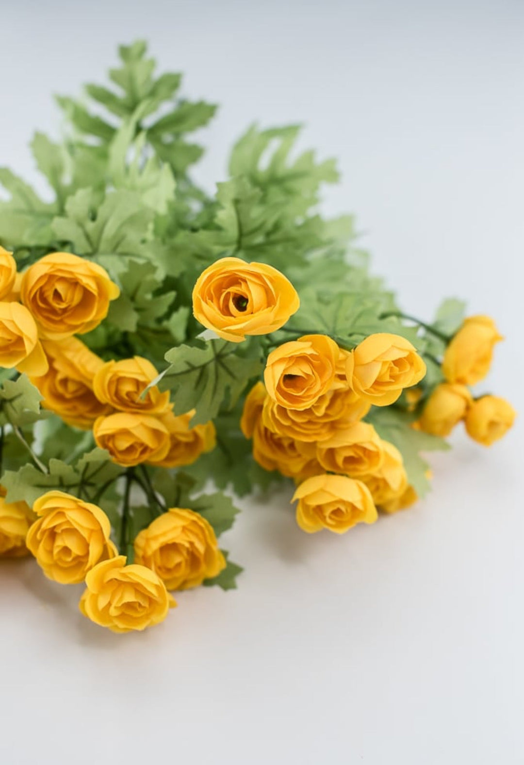 Yellow mini ranunculus bush - Greenery Market63514YW