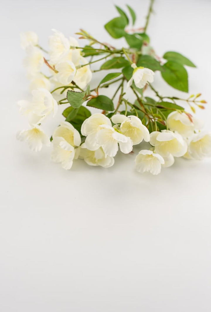 Artificial buttercup spray - ivory - Greenery Market5631-C