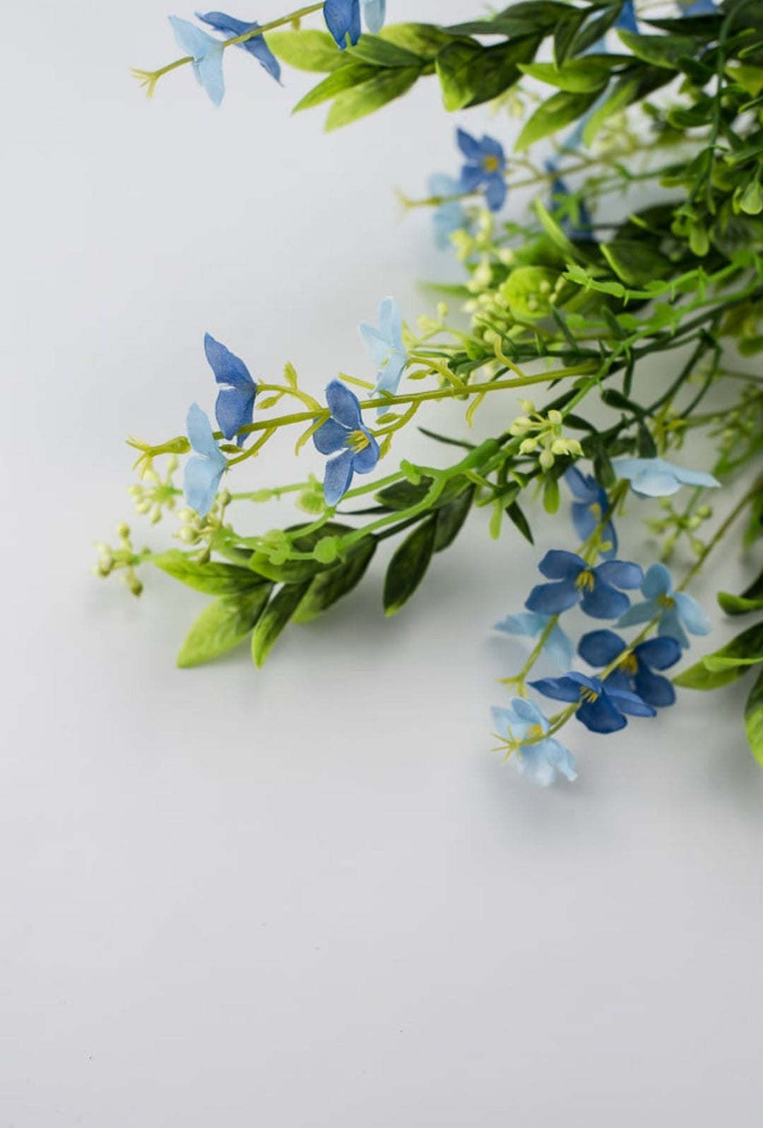 Blue flower and greenery bush - Greenery Market32025-BL