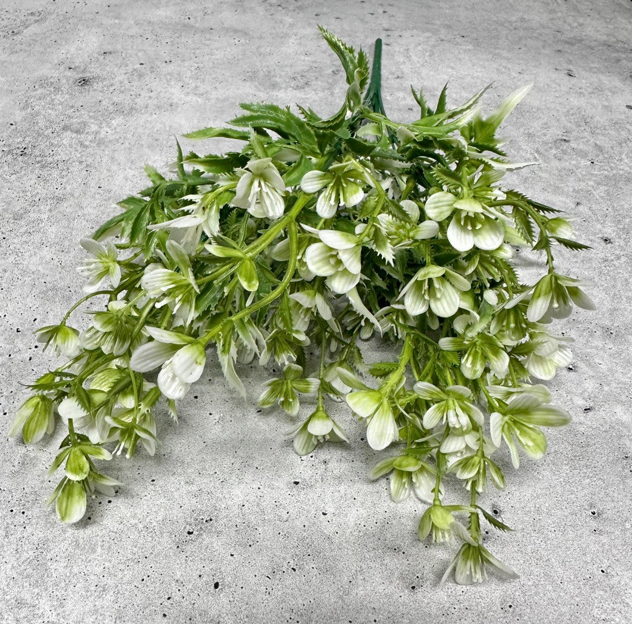 Mini white flower Greenery bush - Greenery Marketgreenery15165