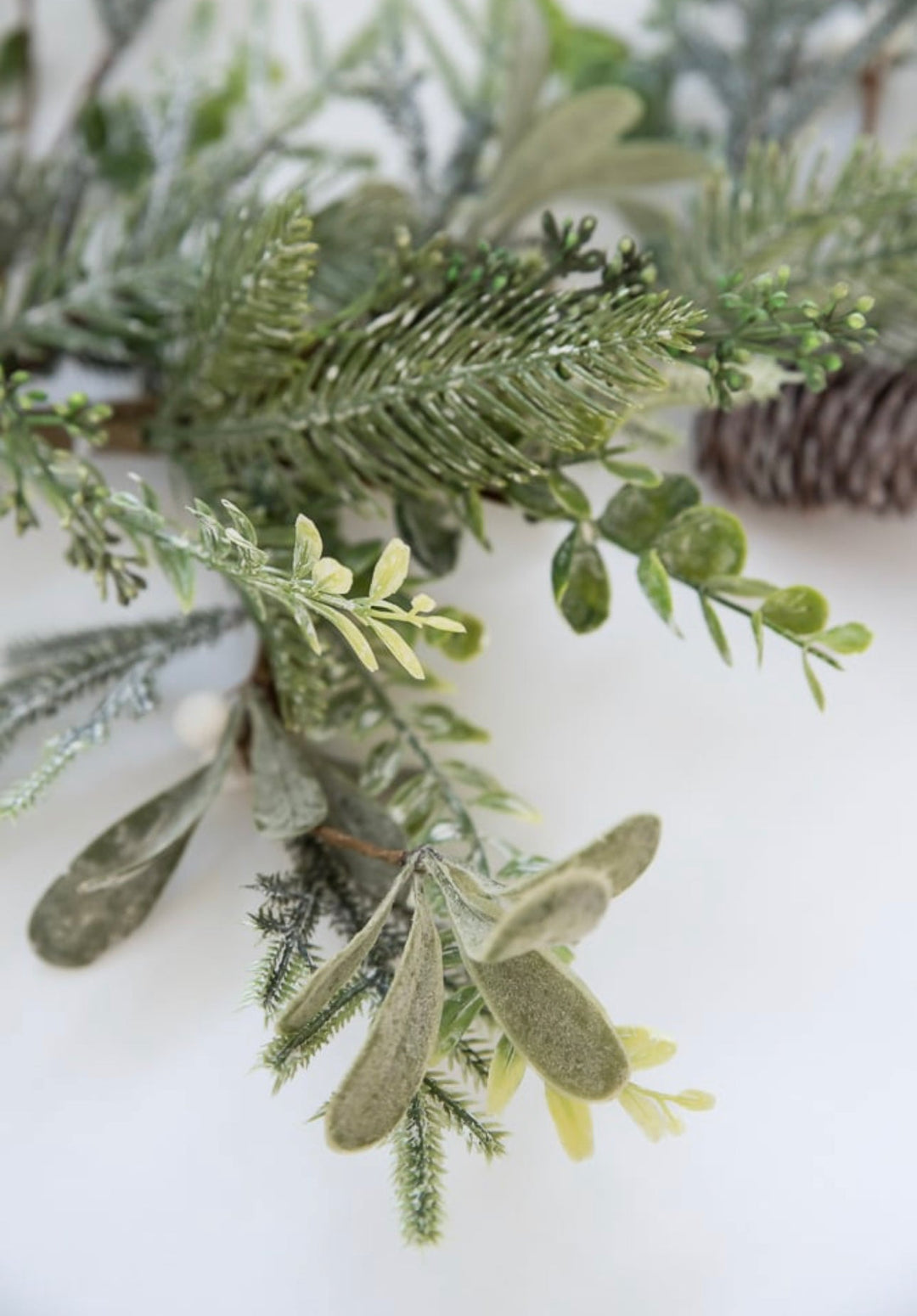 Mixed pine spray with mistletoe - Greenery Marketgreenery85311SP30