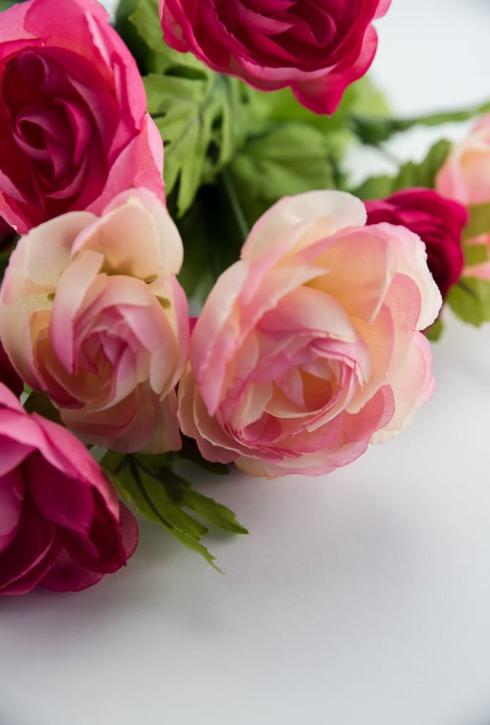 Ranunculus bush, light pink and beauty pink petite flowers, - Greenery Marketartificial flowers54662-BTYPK