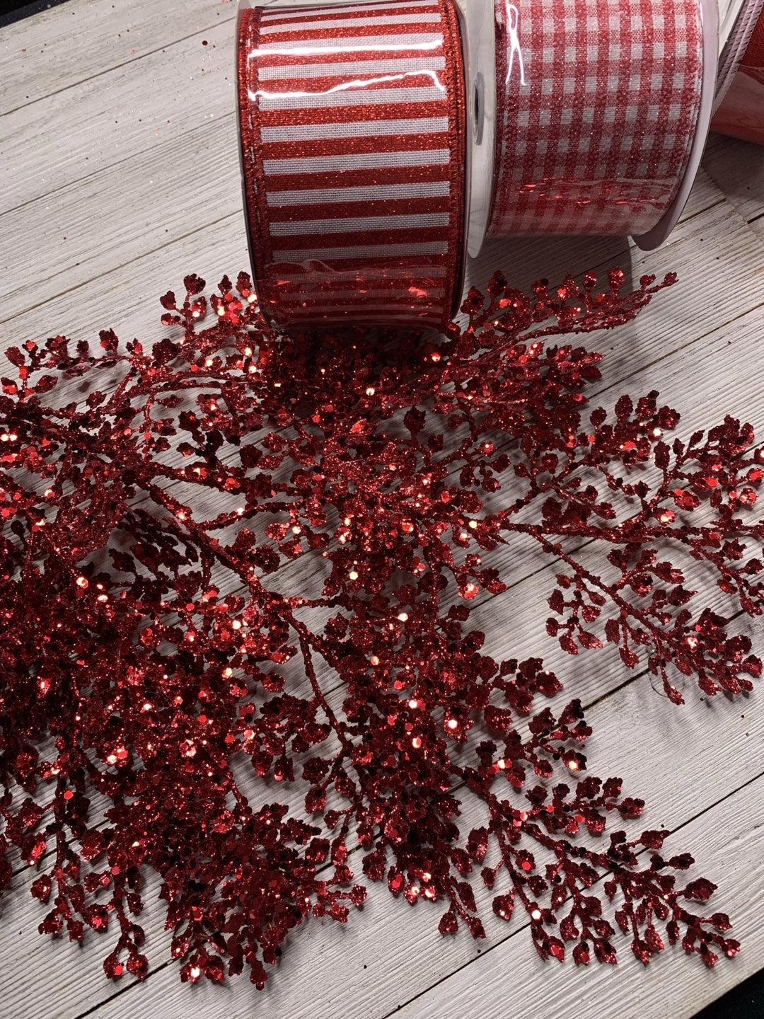 Red glittered maidenhair spray - Greenery MarketChristmasXG792-R