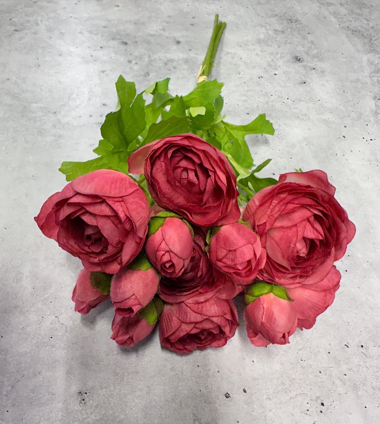 Rose’ ranunculus bundle - Greenery Marketartificial flowers27040