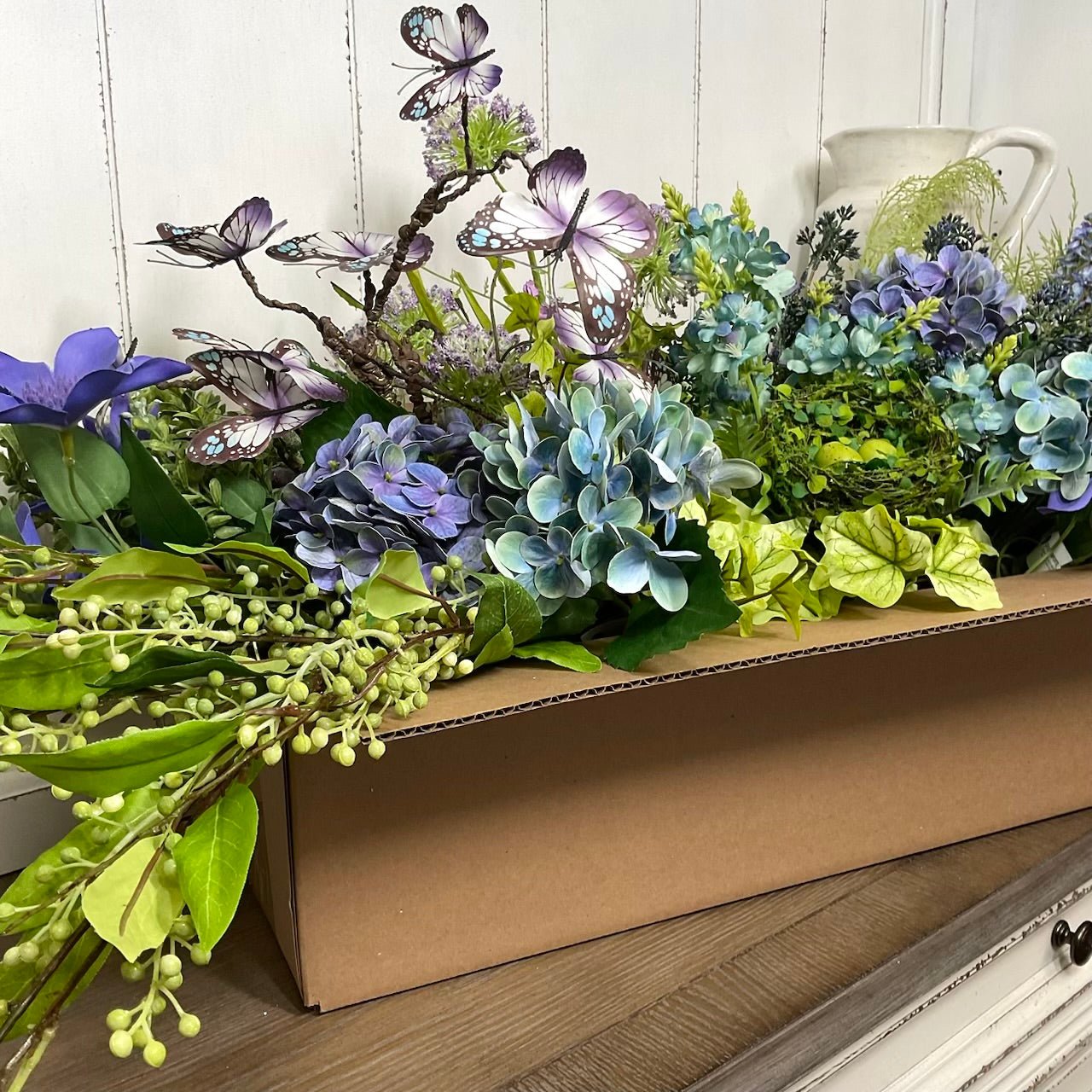 Save some green - Coordinated clematis promo box - Greenery MarketWITHButterfly/Bluegreenbox