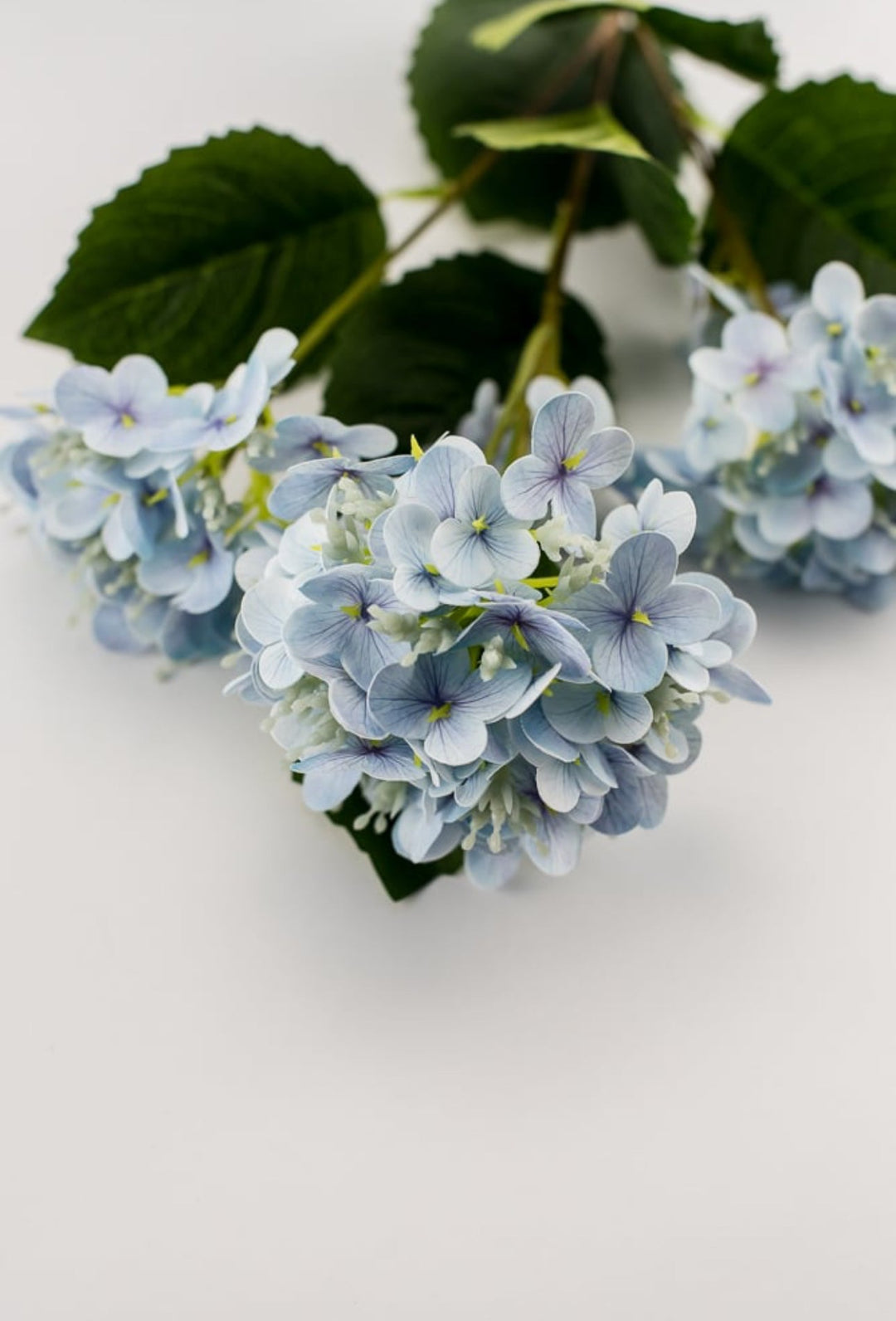 Snowball hydrangea spray - light blue - Greenery Market6222-B